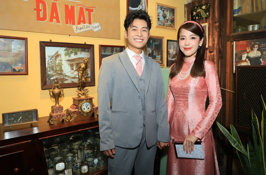 trai-voi-puka--gin-tuan-kiet-ke-ke-vi-sao-dieu-nhi--anh-tu-van-hiem-nhac-doi-phuong-du-da-ket-hon-7