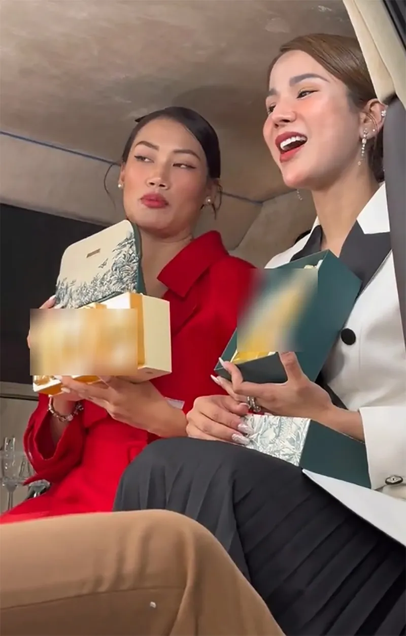 vi-sao-nhieu-sao-viet-giau-nut-do-do-vach-nhung-van-do-xo-di-livestream-ban-hang-4