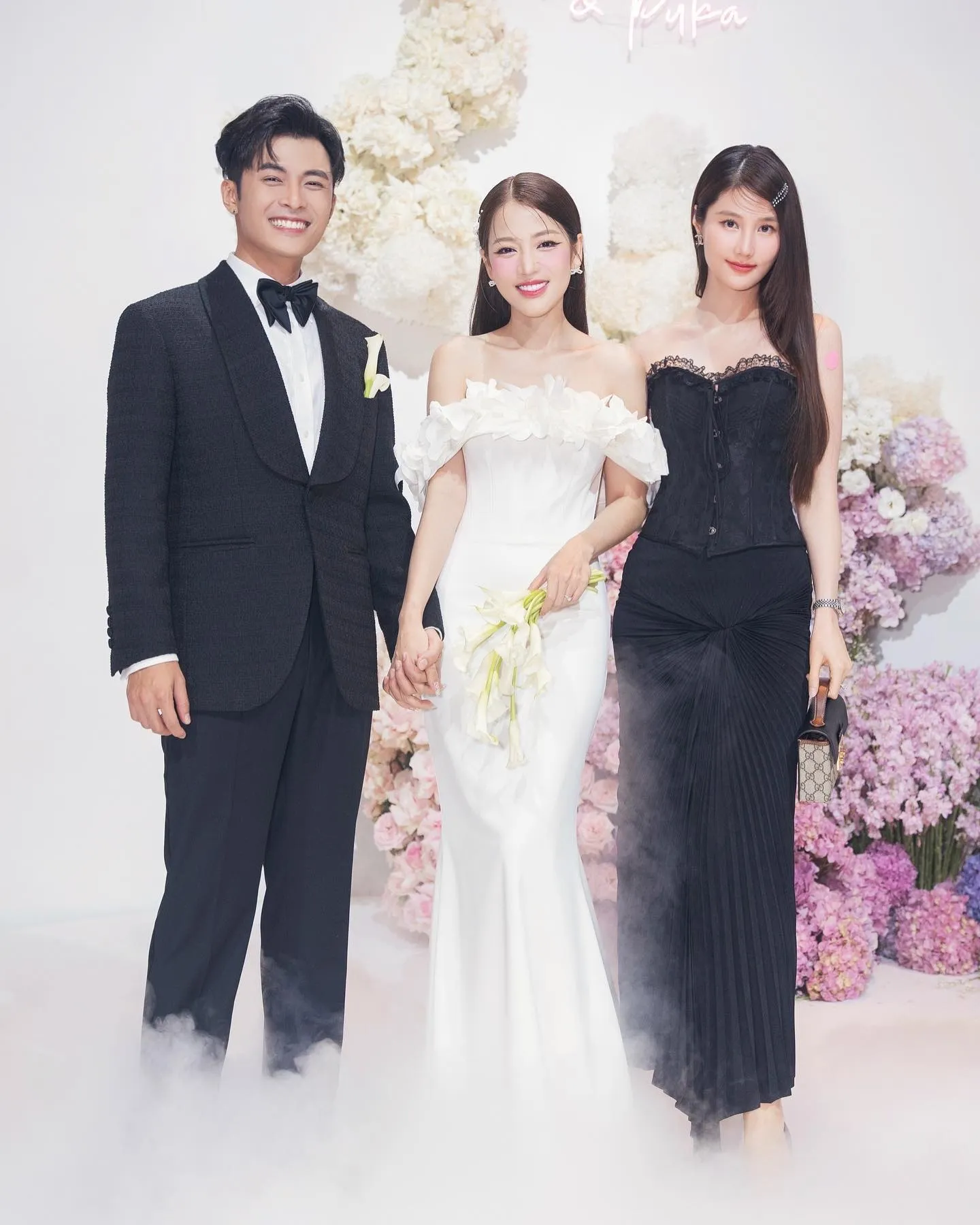 he-lo-dan-khach-moi-khung-tham-du-dam-cuoi-diem-my-9x-mot-cai-ten-duoc-trong-cho-lam-phu-dau-4