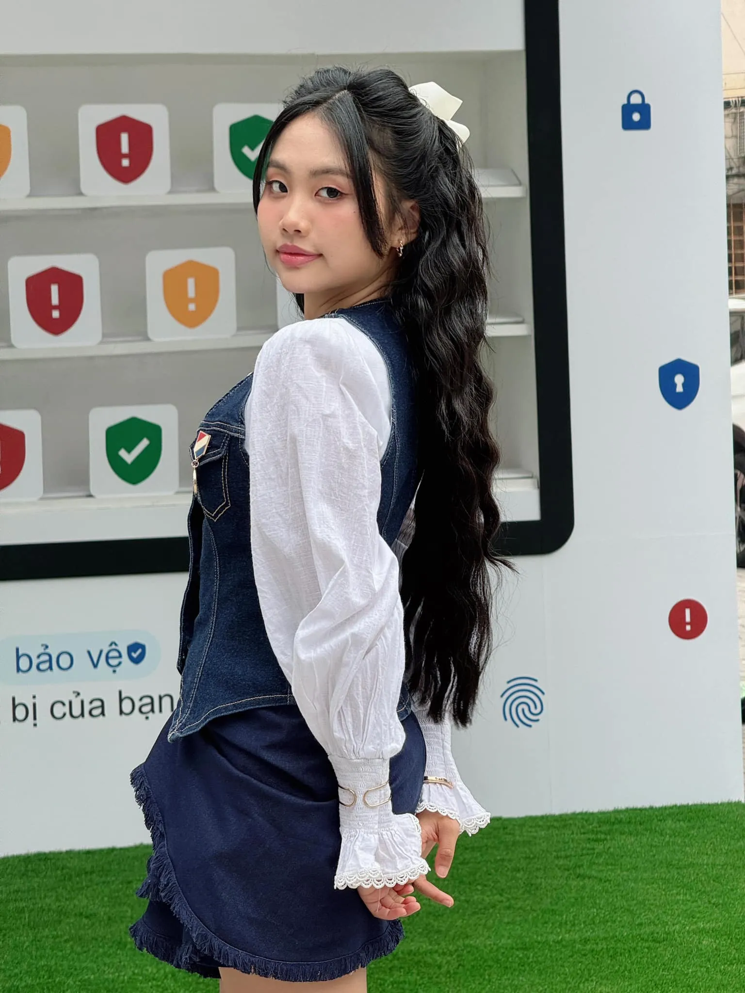 top-3-giong-hat-viet-nhi-2013-nam-ay-nguoi-chat-vat-noi-tieng-phuong-my-chi-vuong-be-boi-to-nhat-su-nghiep-1