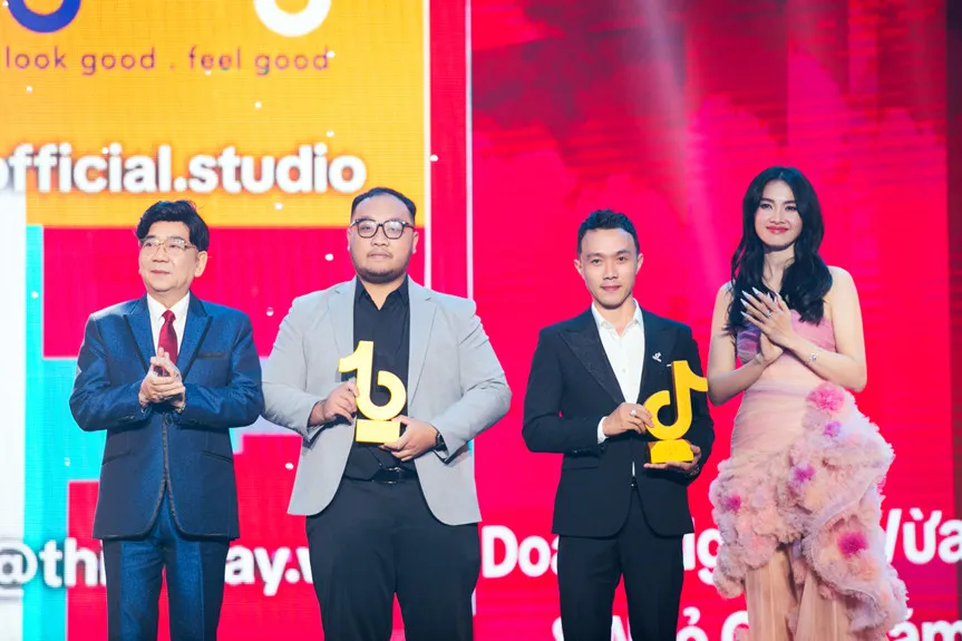 z4963737400401_b0fedf9ee4aff2a31f0979b658dba8f4