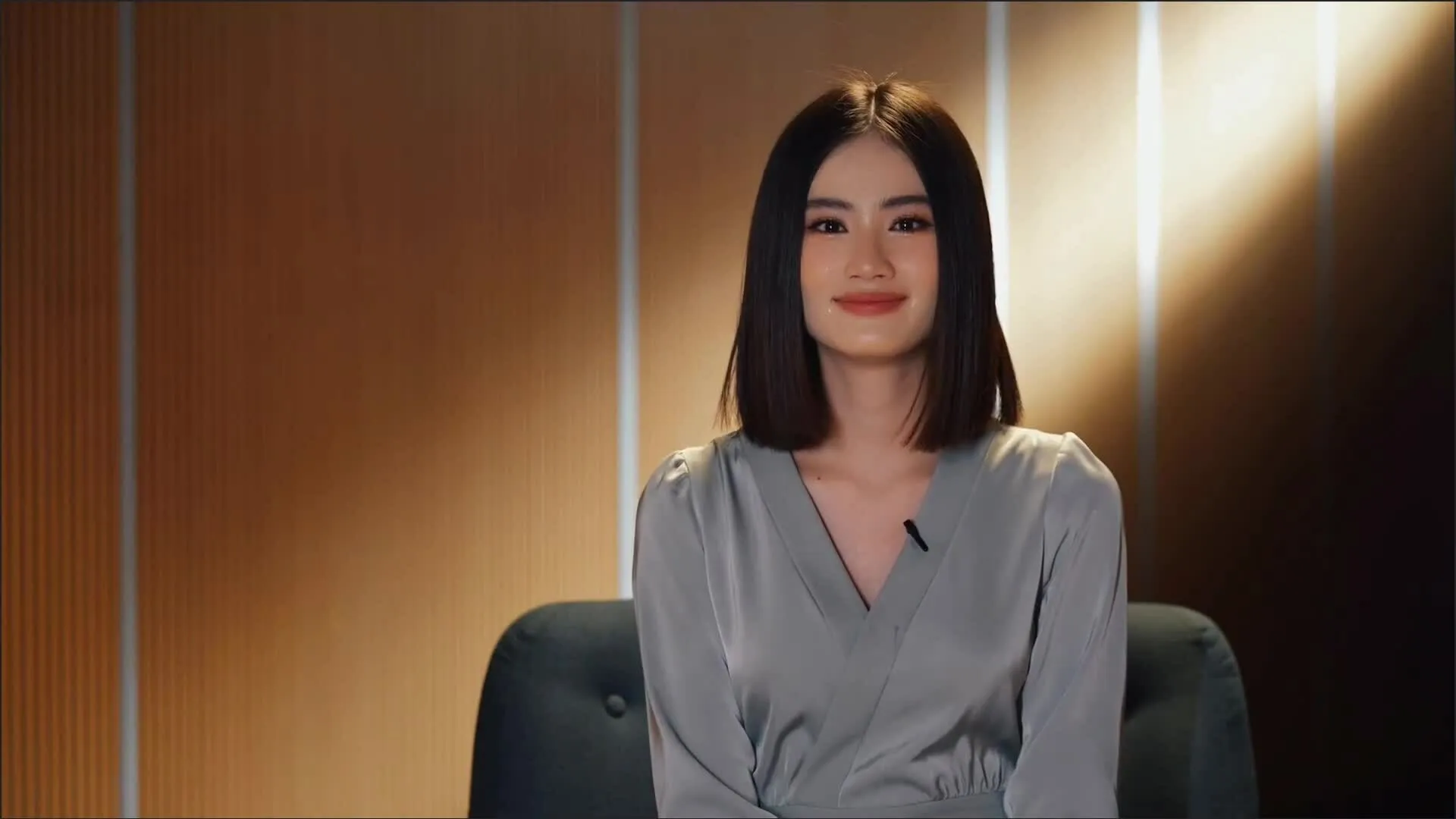 ngoc-trinh-va-nhung-vu-tai-tieng-lon-nhat-vbiz-nam-2023-nguoi-bi-du-luan-quay-lung-nguoi-dinh-liu-phap-luat-12