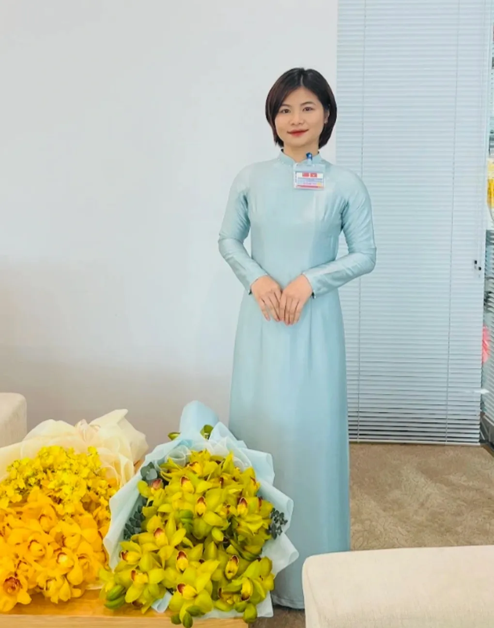 danh-tinh-nu-sinh-dien-ao-dai-tang-hoa-cho-chu-tich-tap-can-binh-cua-trung-quoc-la-ai-2