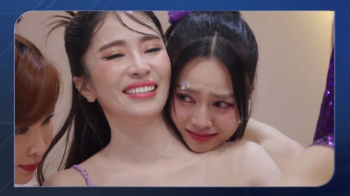 ninh-duong-lan-ngoc-nhan-the-uu-tien-nam-quyen-sinh-sat-trong-tay-nhung-van-bat-khoc-vi-mot-ly-do-4