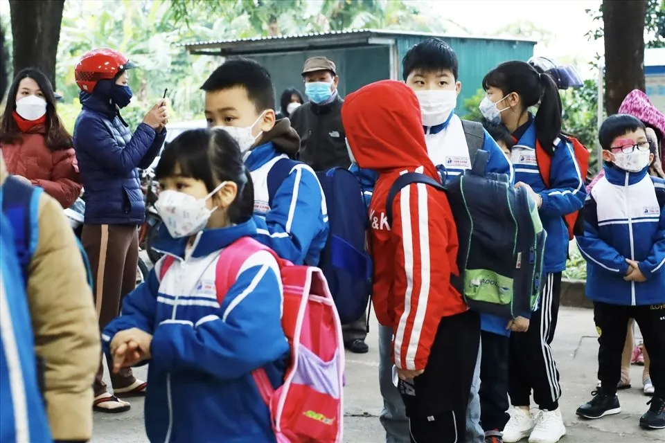 hoc-sinh-o-ha-noi-co-the-duoc-nghi-neu-troi-lanh-duoi-bao-nhieu-do-1