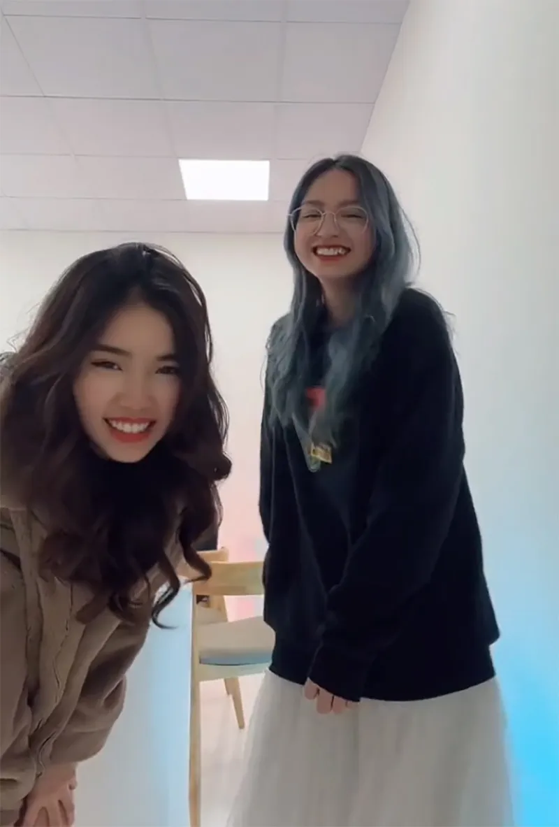 hot-tikoker-noi-tieng-vuong-tin-cach-mat-ha-ma-tau-vi-khong-du-dam-cuoi-du-tung-than-nhu-chi-em-ruot-4