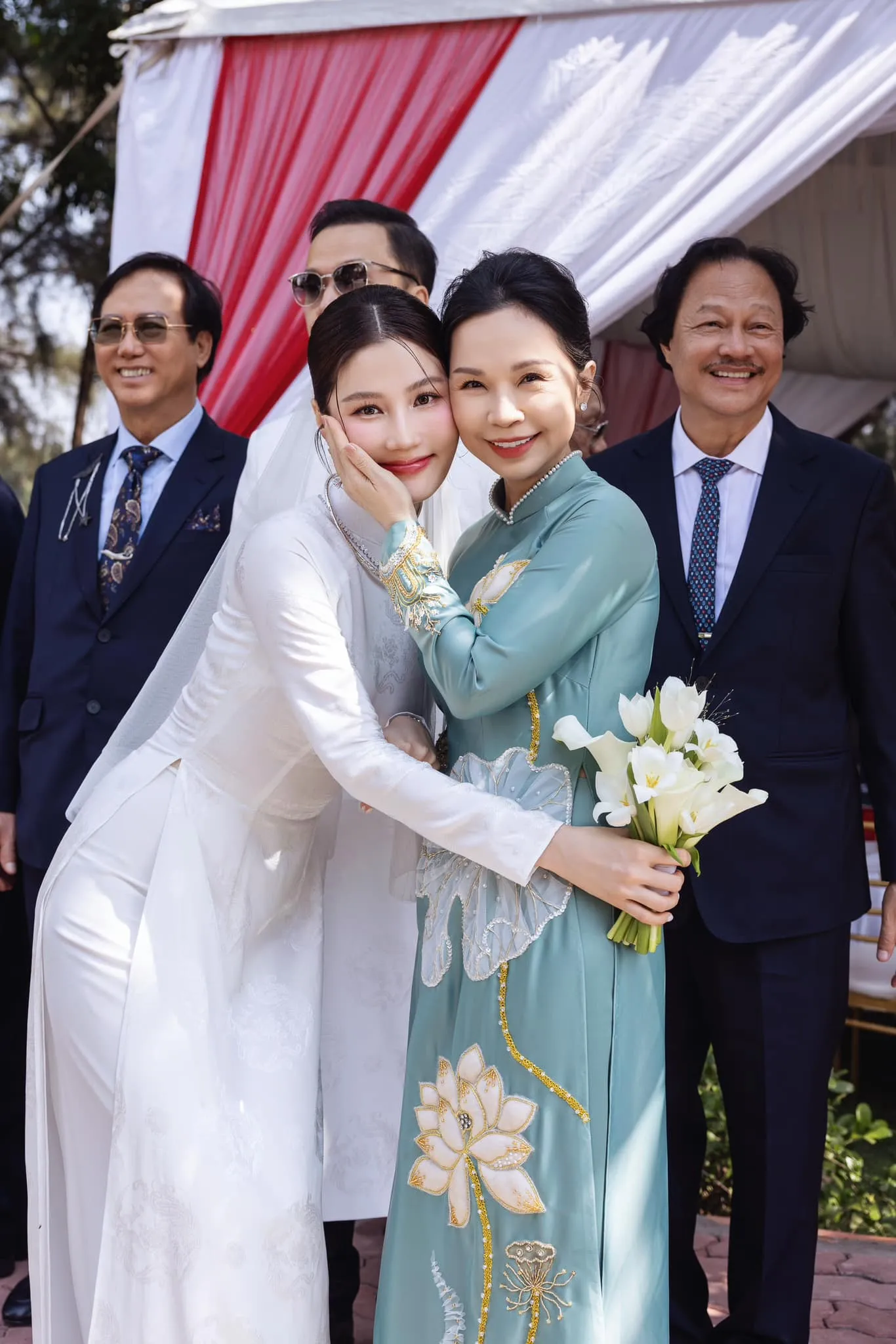 vinh-nguyen--chong-cua-diem-my-9x-la-ai-ma-gia-the-cuc-khung-6