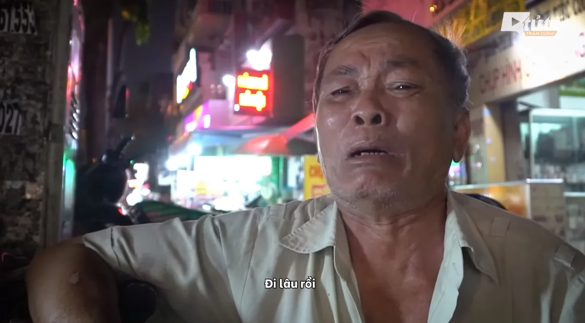 cu-ong-70-tuoi-2-lan-mac-tai-bien-ngay-ngay-va-xe-muu-sinh-con-gai-di-lam-xa-goi-dien-deu-tat-may-2