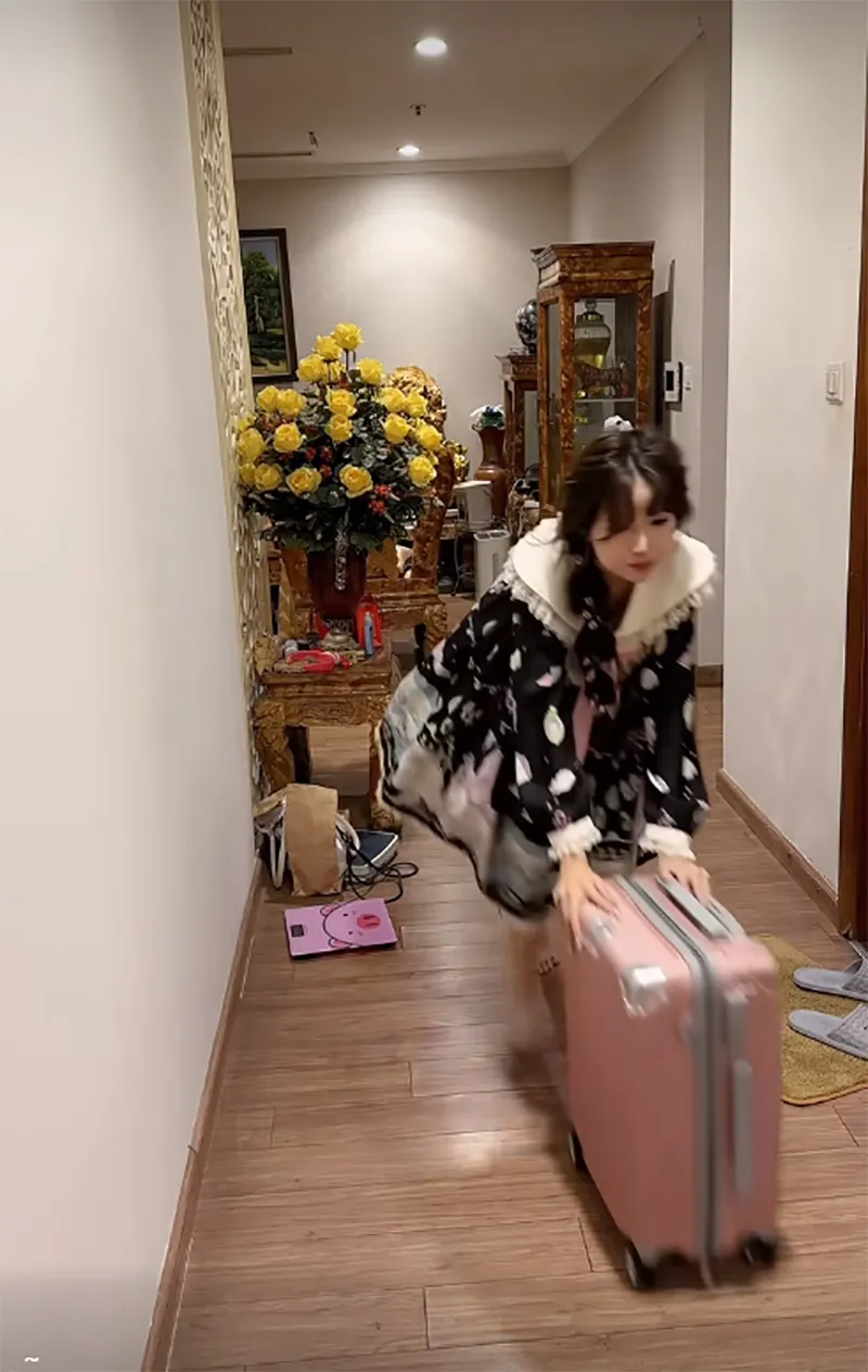 khong-phai-haha-day-moi-la-tiktoker-rich-kid-trong-truyen-thuyet-mua-nha-mat-pho-14-ty-lap-luon-thang-may-4-tang-9