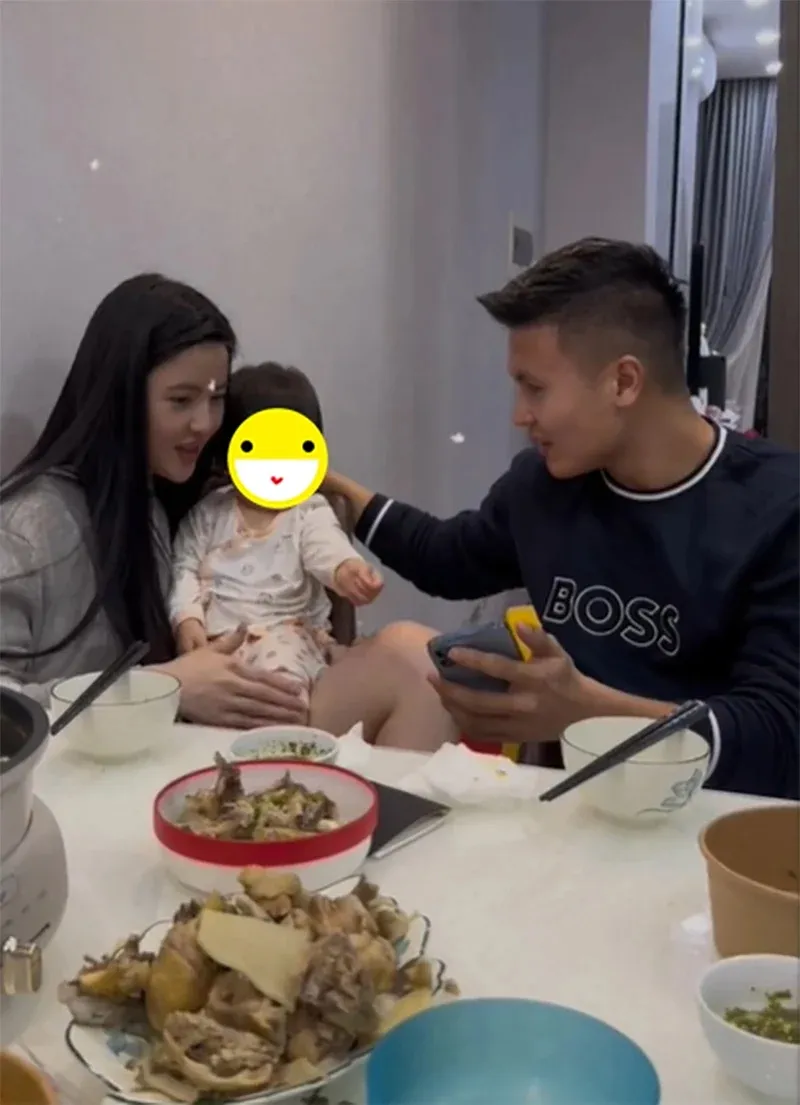 tu-khoa-chu-thanh-huyen-co-con-rieng-voi-ai-duoc-quan-tam-nhat-hien-tai-thuc-hu-the-nao-5