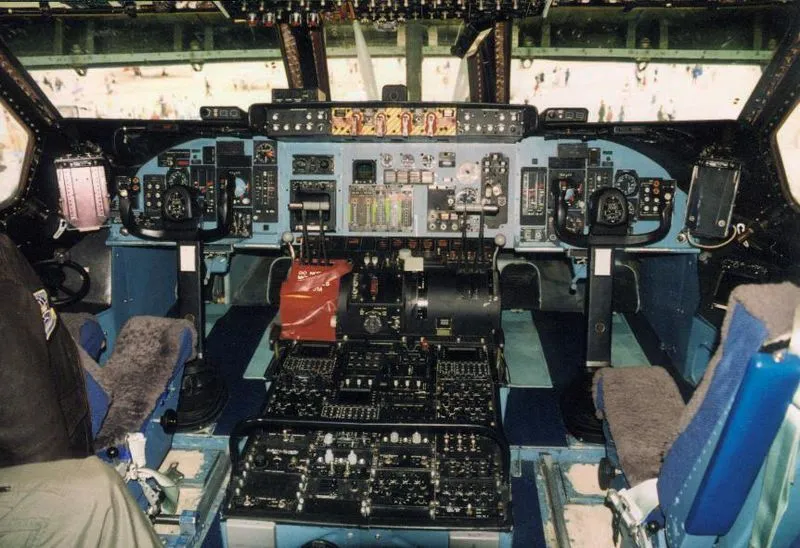 he-lo-doan-ghi-am-tren-may-bay-nhat-ban-truoc-luc-va-cham-va-boc-chay-co-1-giong-noi-nghi-van-cat-len-3