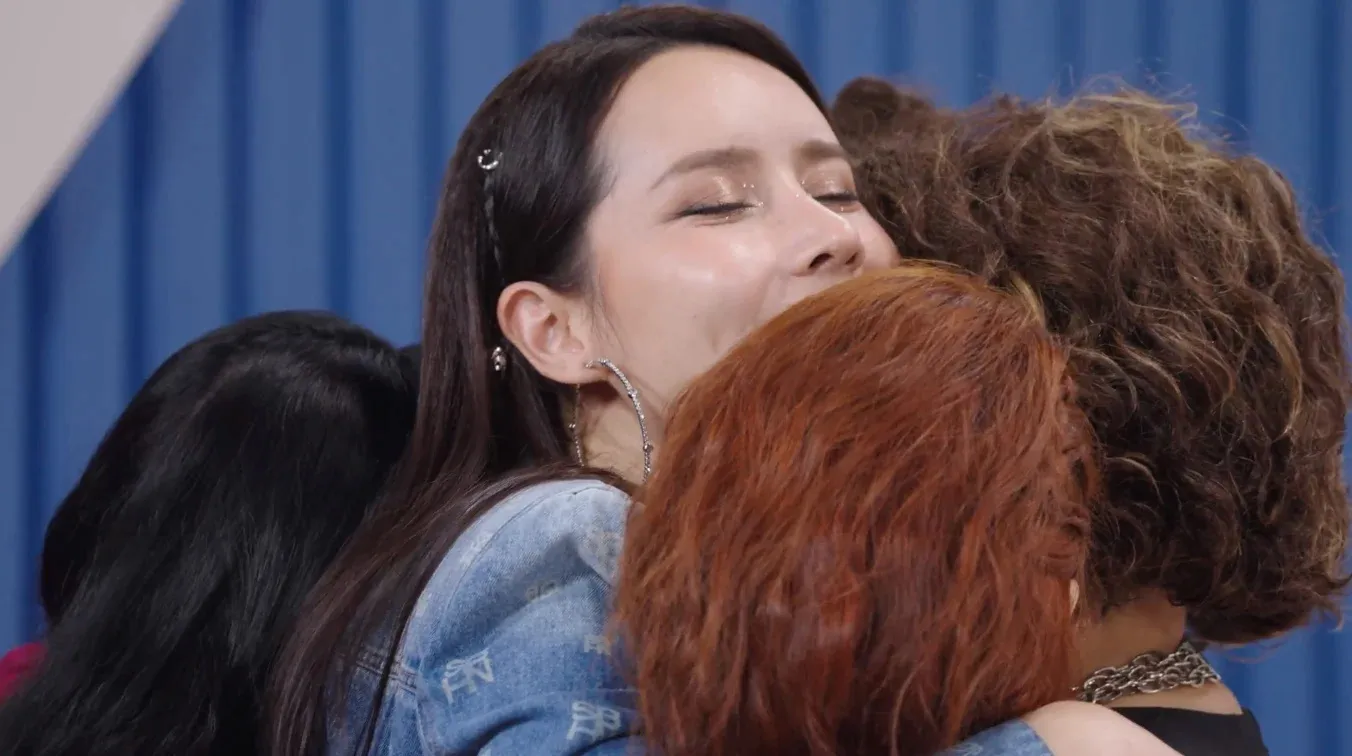 hien-da-co-bao-nhieu-chi-dep-bi-loai-o-show-chi-dep-dap-gio-re-song-ban-viet-2