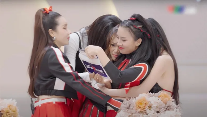 hien-da-co-bao-nhieu-chi-dep-bi-loai-o-show-chi-dep-dap-gio-re-song-ban-viet-6