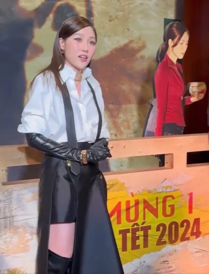 uyen-an-xit-keo-khi-bi-nhac-thang-mat-vi-photo-rieng-chen-hang-bieu-cam-suong-tran-voi-tranh-di-5