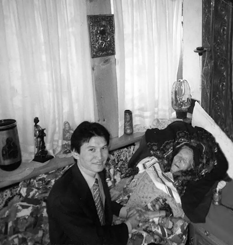 nha-tien-tri-mu-vanga-khi-ra-di-de-di-chuc-ai-cung-ngo-ngang-dan-con-chau-phai-nho-ky-1-dieu-4