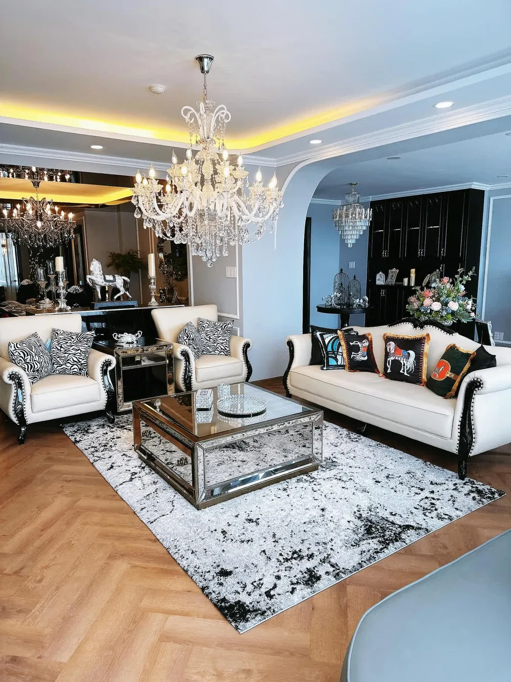 nam-ca-si-viet-noi-tieng-mot-thoi-co-gia-tai-do-so-u50-khong-vo-con-song-trong-penthouse-8-phong-ngu-10-toilet-6