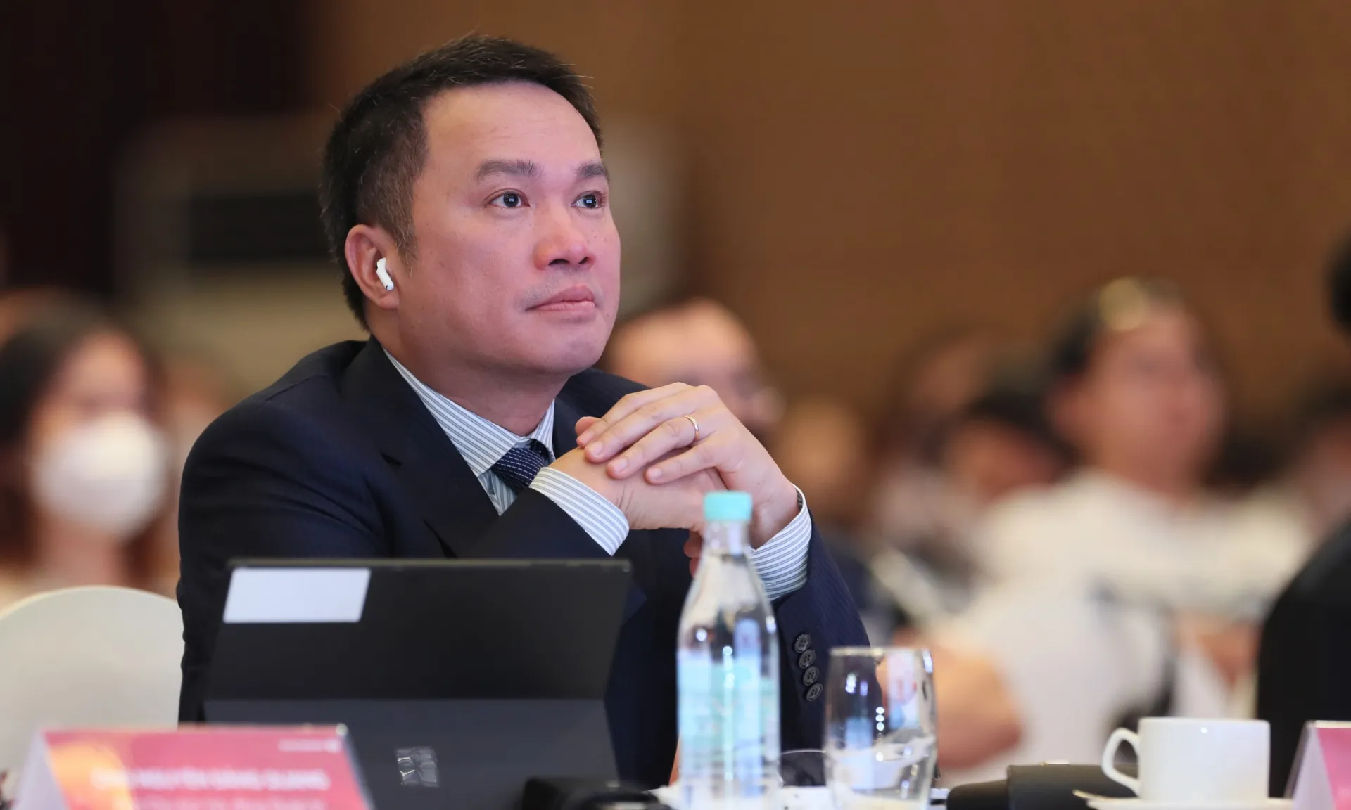 forbes-vua-cap-nhat-danh-sach-ty-phu-usd-mot-dai-gia-viet-nam-bi-gach-ten-khoi-hoi-giau-nhat-the-gioi-la-ai-12