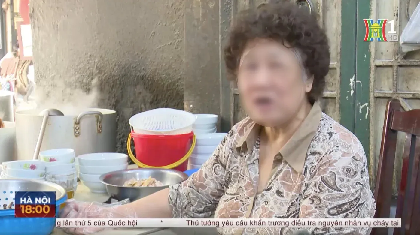 thuc-hu-chuyen-nam-tiktoker-noi-chu-quan-pho-duoi-vi-ngoi-xe-lan-bi-phat-75-trieu-dong-4