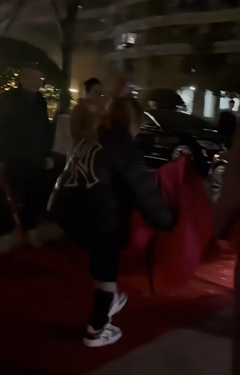 bi-an-nghi-thuc-ruoc-dau-luc-nua-dem-chu-re-phai-cong-co-dau-vao-nha-bo-me-chong-khong-duoc-xuat-hien-3