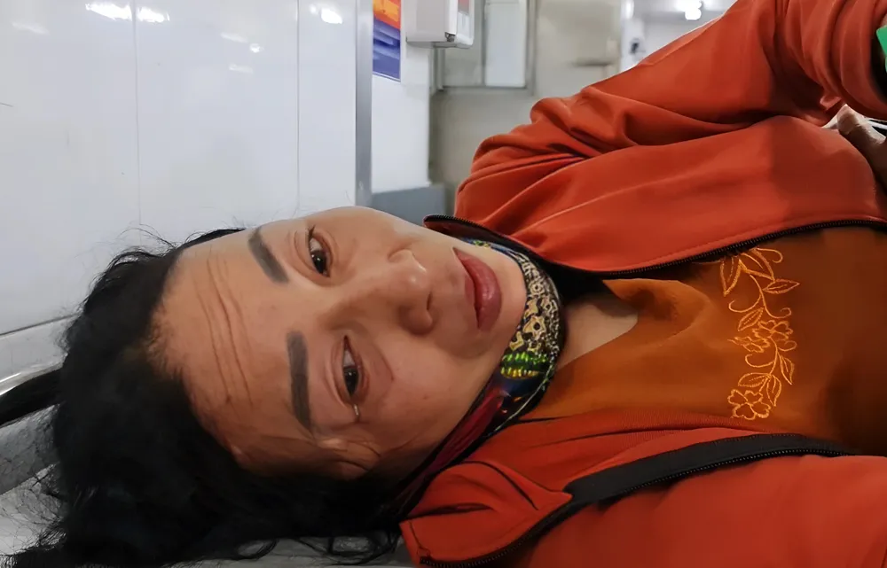 nhan-chung-ke-giay-phut-kinh-hoang-xe-khach-tren-cao-toc-la-son--tuy-loan-nua-dem-dang-ngu-thi-nghe-cai-ram-4