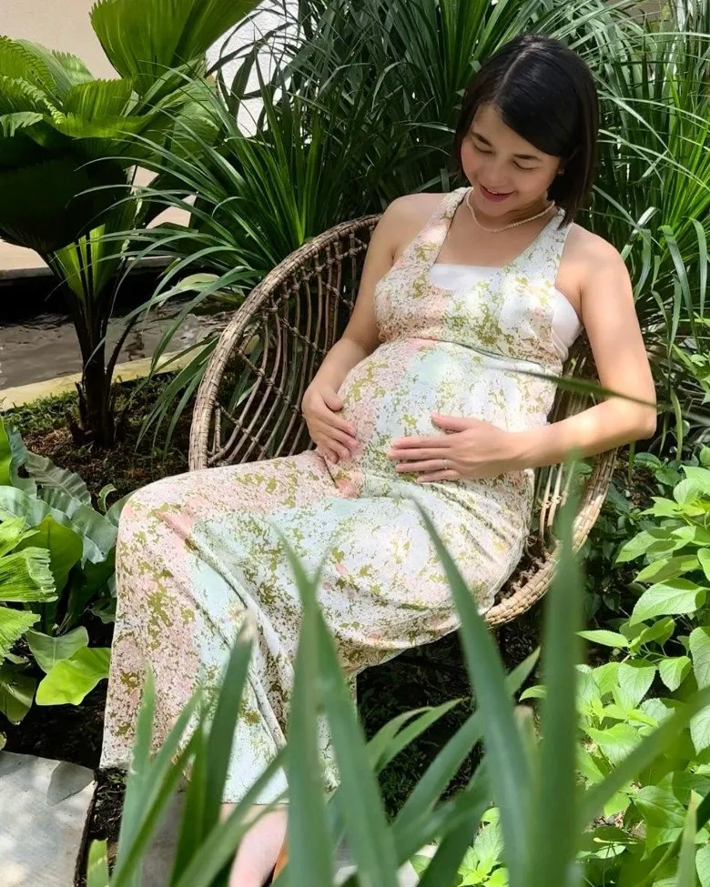 sao-nu-roi-vbiz-de-lam-phi-cong-nay-bung-cao-vuot-mat-sinh-con-cho-chong-thu-2-cuoi-thai-ky-nang-84kg-2