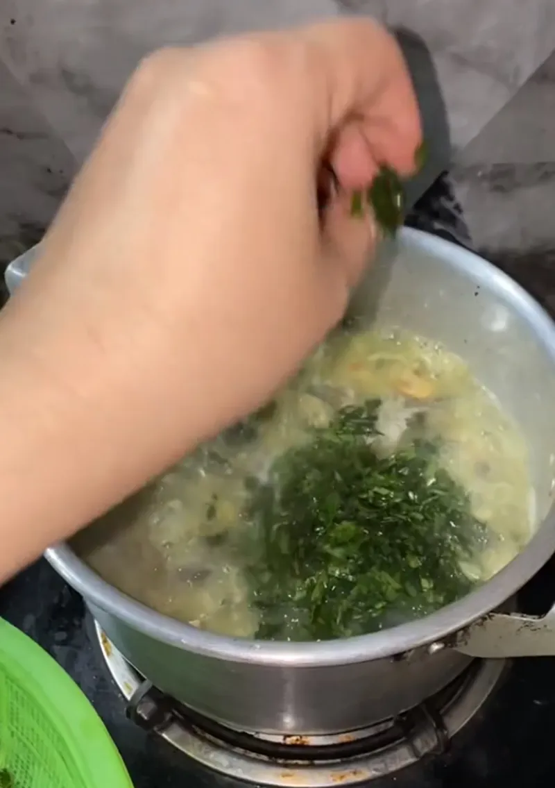 canh-bu-bu-la-gi-ma-khien-nguoi-xem-am-anh-con-hon-ca-hot-vit-lon-5