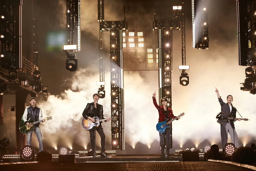 lam-chi-dinh-to-huu-bang-va-dan-tai-tu-vuc-day-danh-tieng-nho-tham-gia-anh-trai-vuot-moi-chong-gai-15