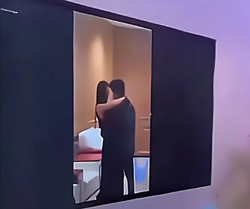 phat-hien-co-dau-map-mo-voi-nguoi-khac-chu-re-chieu-luon-doan-clip-do-mat-cua-vo-trong-dam-cuoi-1