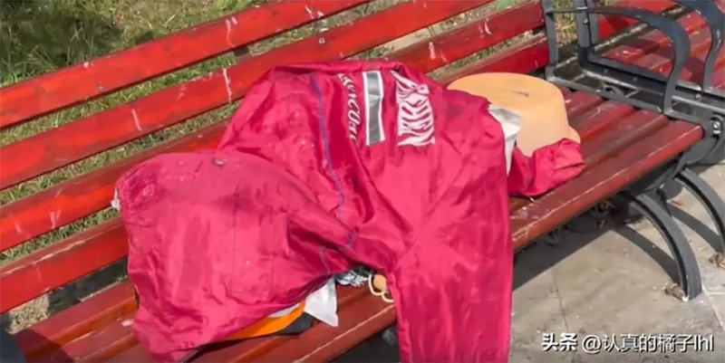 ba-cu-u80-nhan-luong-huu-7-trieu-thang-van-song-doi-vo-gia-cu-canh-sat-vao-cuoc-biet-ly-do-cung-bo-tay-1