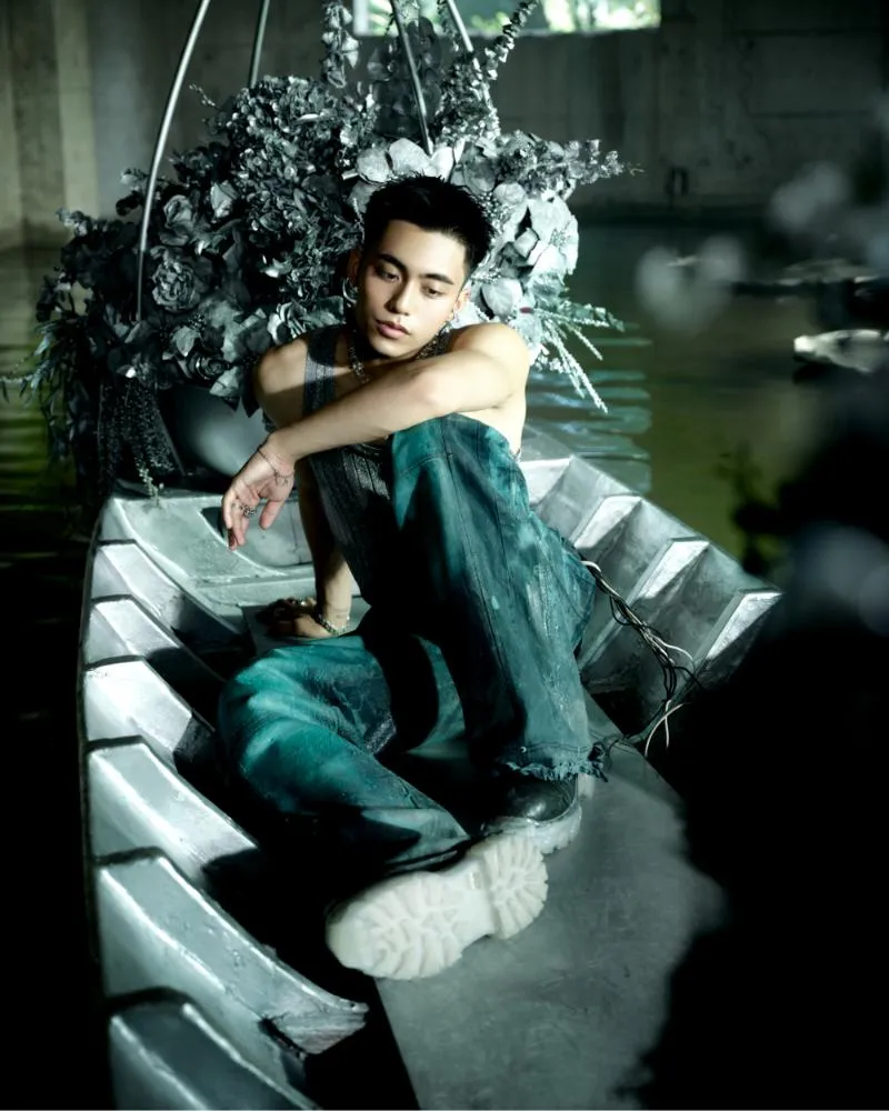 tranh-cai-mot-tiktoker-chi-trich-em-xinh-cua-mono-la-vat-hoa-phu-nu-vi-chi-khen-xinh-4