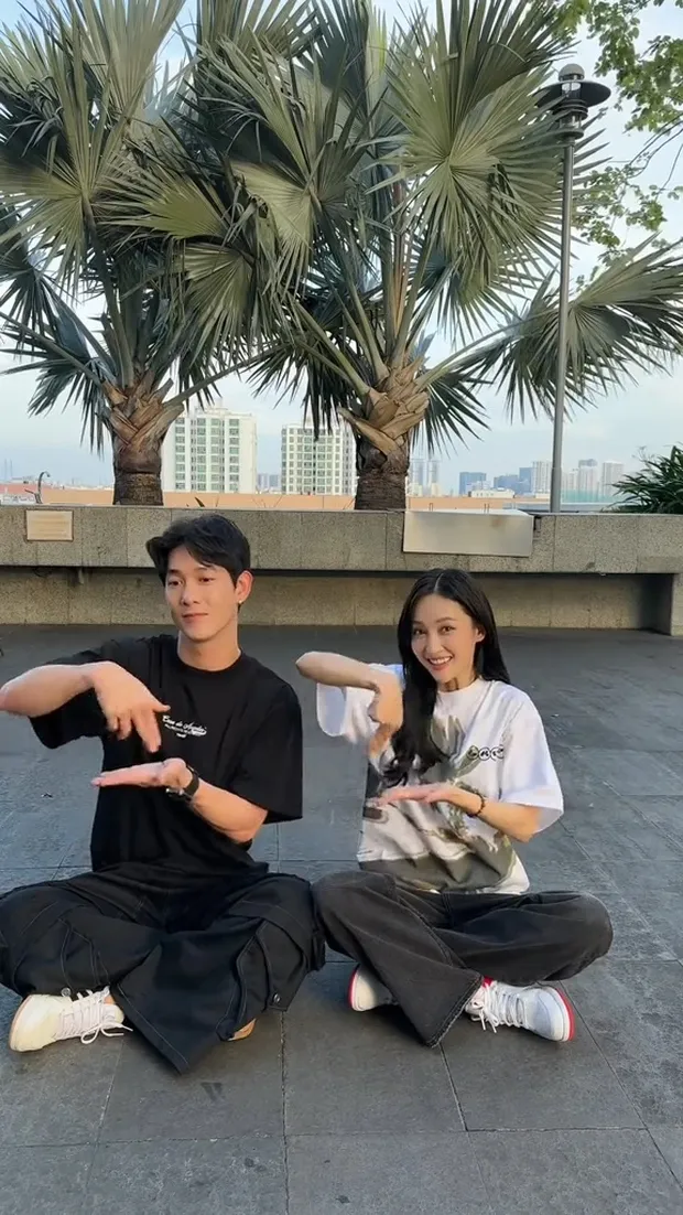 dispatch-viet-nam-truong-giang-tiep-tuc-khui-them-1-cap-doi-sao-viet-hen-ho-con-ru-nhau-di-chung-show-ca-hat-5