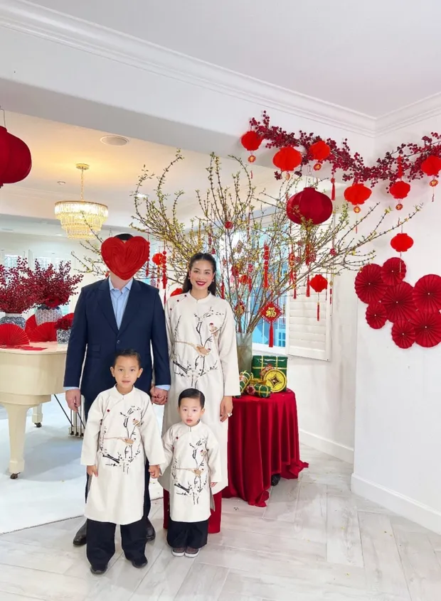 pham-huong-khoe-anh-don-tet-sang-chanh-o-biet-thu-nuoc-ngoai-dien-mao-chong-doanh-nhan-giu-kin-bao-nam-gay-sot-3