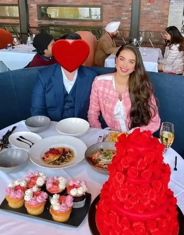 pham-huong-khoe-anh-don-tet-sang-chanh-o-biet-thu-nuoc-ngoai-dien-mao-chong-doanh-nhan-giu-kin-bao-nam-gay-sot-6