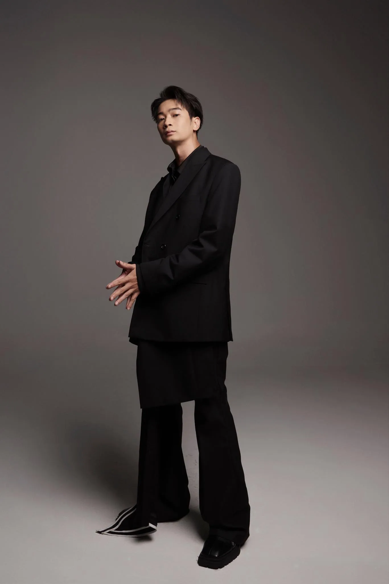 giam-doc-am-nhac-tet-dep--slimv-toi-huong-den-su-hien-dai-tre-trung-nhung-van-mang-ngon-ngu-am-nhac-cua-minh-3