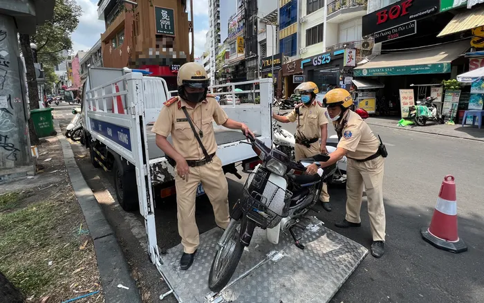 vi-pham-nong-do-con-bi-phat-tien-roi-thi-co-bi-giu-xe-khong-3