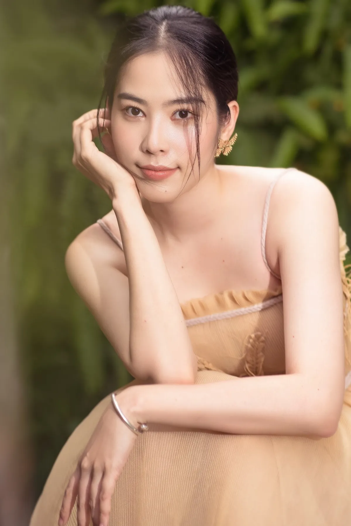 nam-em-livestream-vach-tran-tung-bi-mot-sao-nam-vbiz-ru-di-hotel-khong-biet-ban-than-la-tuesday-5