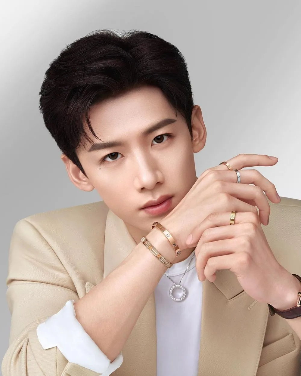 bi-quay-lung-vi-phot-thai-do-voi-dong-nghiep-bach-kinh-dinh-van-vuot-mat-dinh-luu-thanh-tich-phim-ai-cung-do-mat-7