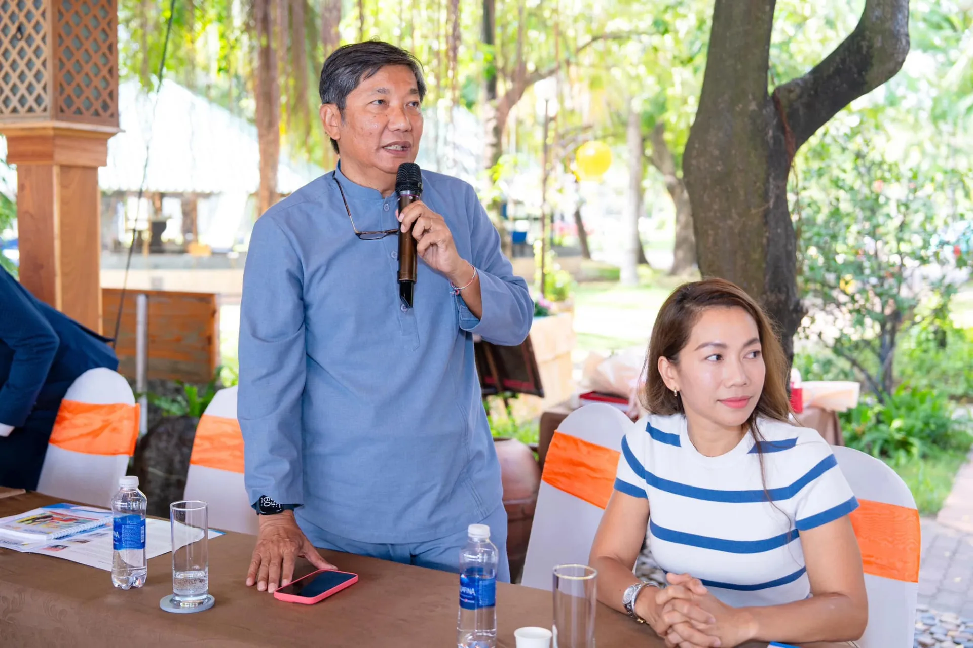 danh-tinh-nguoi-dan-ong-dung-sau-tiem-vang-mi-hong-nuc-tieng-sai-gon-co-cai-ten-doc-nhat-vo-nhi-4