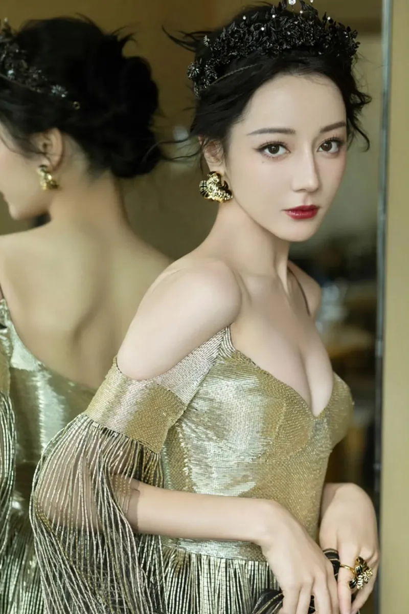 dich-le-nhiet-ba-vuot-mat-duong-tu-thong-tri-top-1-do-cctv-cong-bo-chi-voi-san-khau-duy-nhat-7