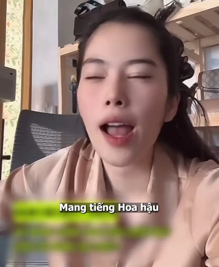 tung-thi-hoa-hau-nhung-nam-em-gio-len-vach-tran-hoa-hau-chi-biet-mua-nha-mua-xe-noi-mot-cau-nhieu-nguoi-nhot-2