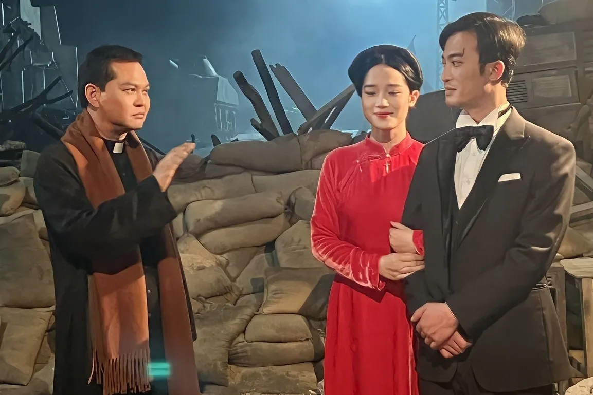 vua-moi-hot-nu-chinh-dao-pho-va-piano-da-bi-tung-tin-don-bay-ve-boi-canh-voi-vang-dinh-chinh-ngay-3