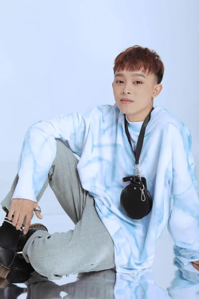 ho-van-cuong-di-dep-le-gian-di-du-hat-moi-dem-duoc-may-tram-trieu-4