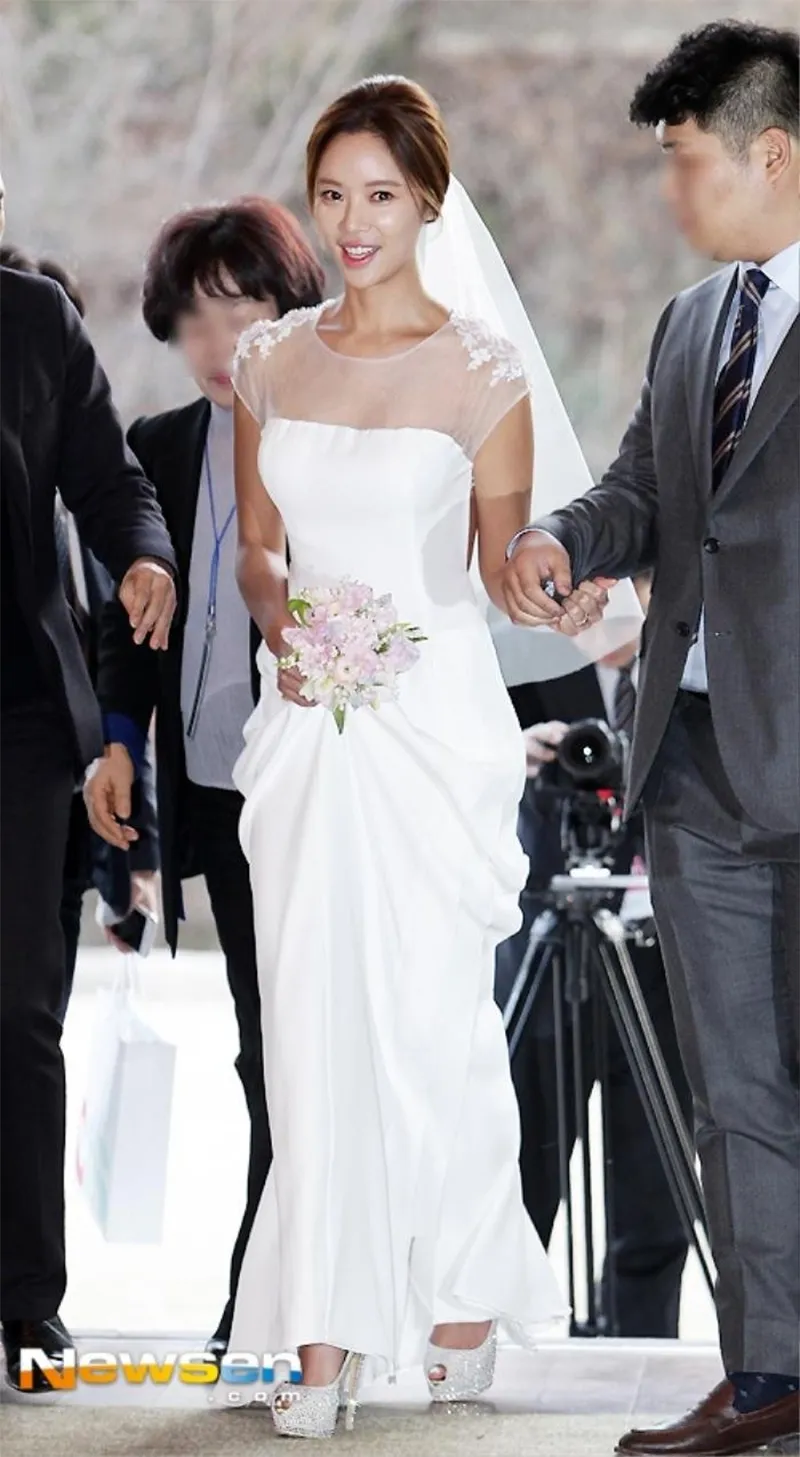 hwang-jun-eum-dap-tra-quan-diem-dan-ong-giau-khong-chiu-co-1-phu-nu-10