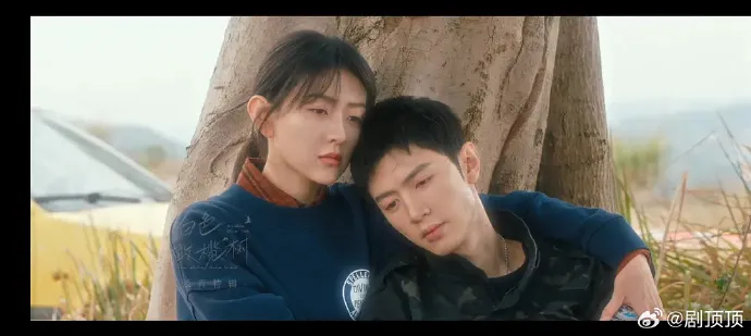 tran-triet-vien-cuc-nam-tinh-trong-teaser-dau-cua-cay-olive-mau-trang-11