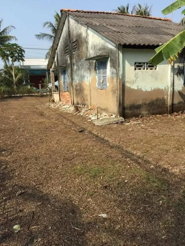 ho-van-cuong-di-hat-kiem-tram-trieu-nhung-can-nha-o-que-thay-xot-xa-2