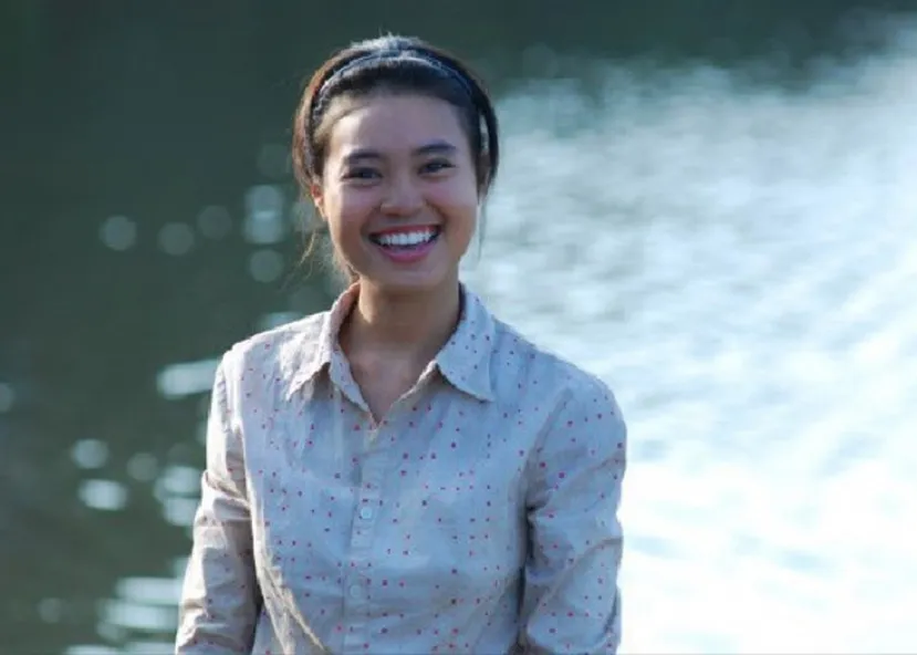 ninh-duong-lan-ngoc-khoe-mat-moc-xin-xo-khi-tham-tuong-phat-o-an-do-7