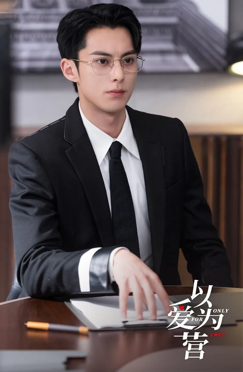 vuong-hac-de-nhan-chi-trich-vi-choi-gameshow-thua-duoc-uu-ai-choi-lai-5