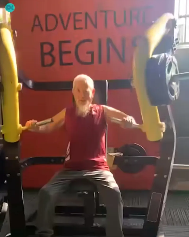 cu-ong-100-tuoi-o-viet-nam-day-ta-nang-co-danh-tinh-bi-an-2