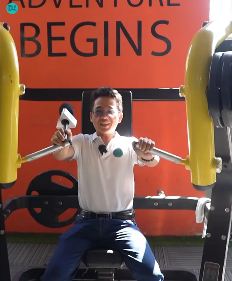 cu-ong-100-tuoi-o-viet-nam-day-ta-nang-co-danh-tinh-bi-an-6