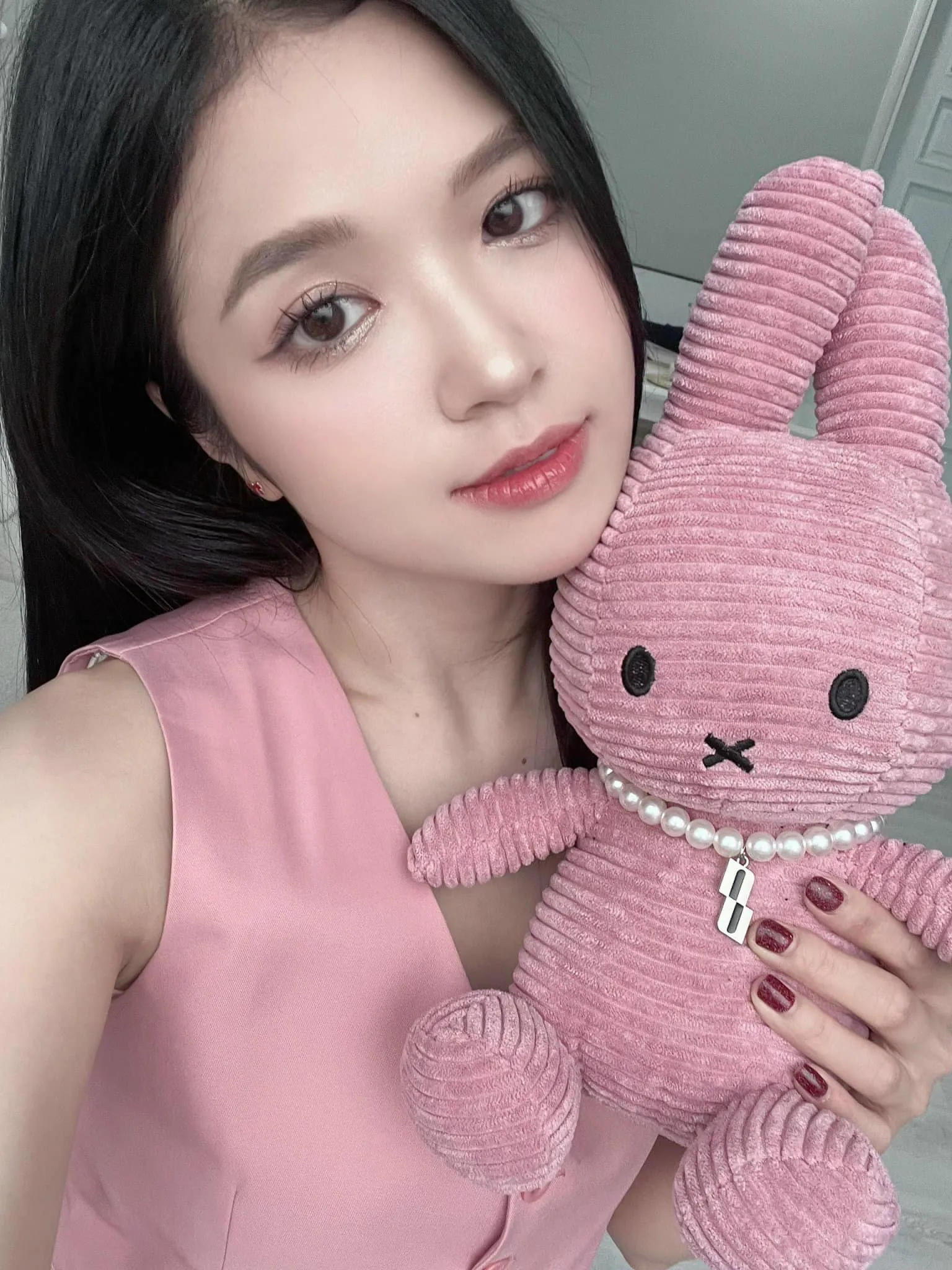 suni-ha-linh-vua-den-trung-quoc-da-gay-sot-nho-nhan-sac-tieu-diem-muoi-8